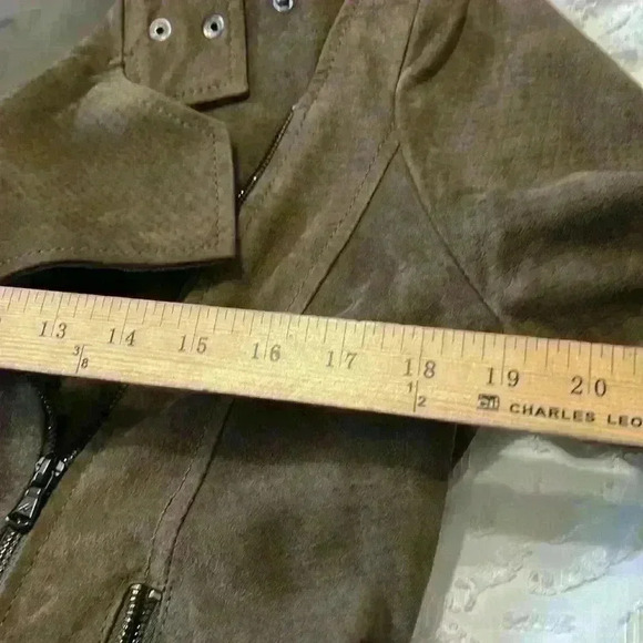 Kenneth Cole 100% leather brown jacket. Women’s size‎ large - Picture 11 of 14